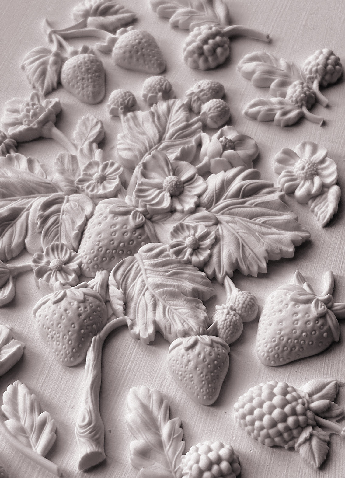 Iron Orchid Designs - Decor Mould - Wild Berries