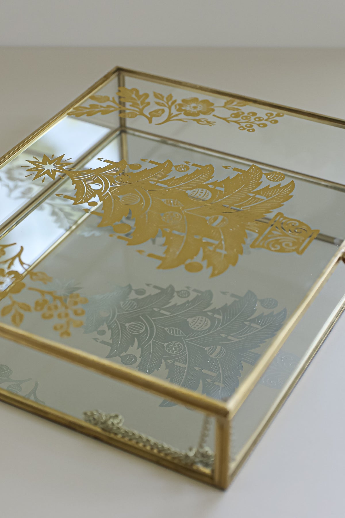 Iron Orchid Designs - Decor Transfer - Gilded Foil - Angels Sing
