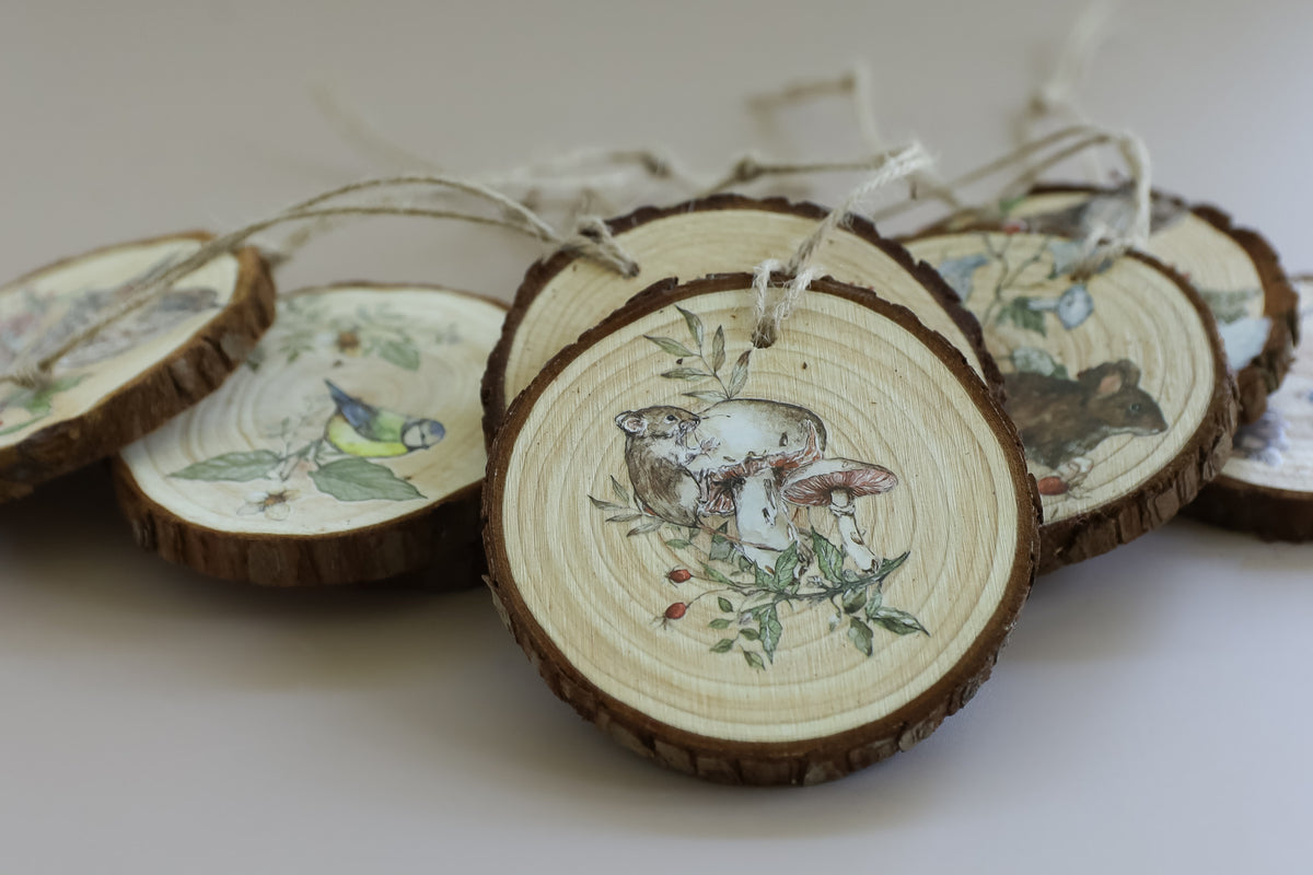 Iron Orchid Designs - Decor Transfer - The Bramblewood Diaries