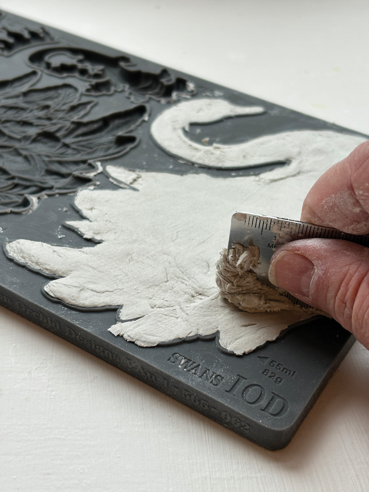 Iron Orchid Designs - Decor Mould - Swans